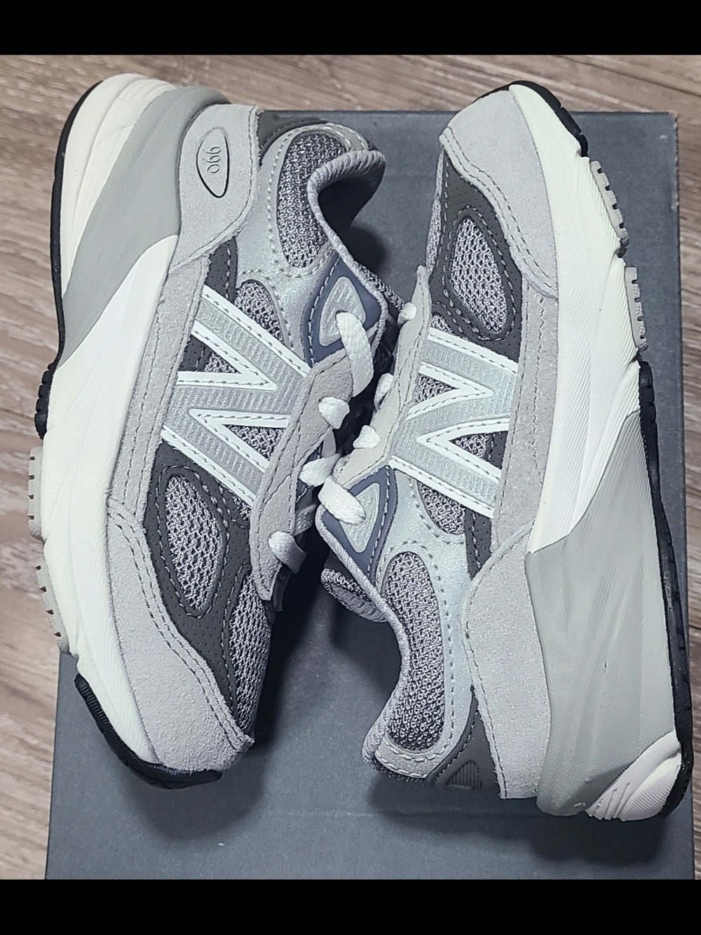 New Balance Kids 990v6 Grey Athletic Sneakers 8C
